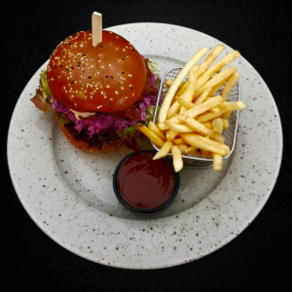 Burger s Trhaným hovězím masem